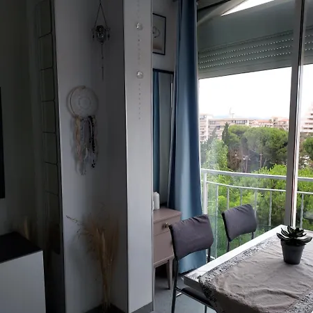 Appartement Studio Avec Chambre *
